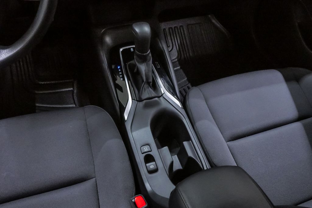 2023 Toyota Corolla LE - Photo 18