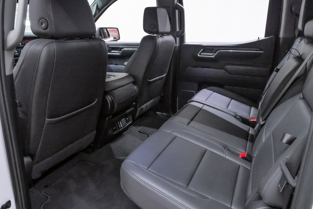 2025 GMC Sierra 1500 SLT - Photo 10