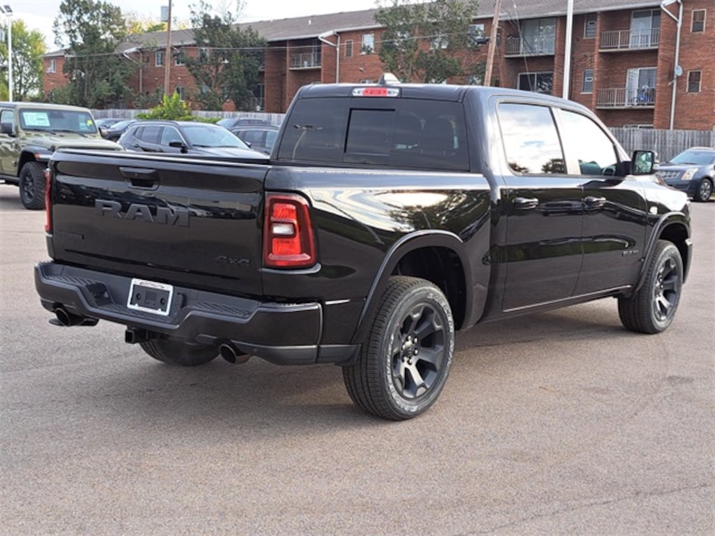 New 2026 Ram 1500 BIG HORN CREW CAB 4X4 5'7 BOX Pickup