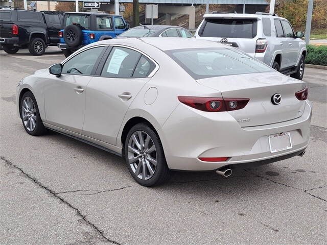 2025 Mazda Mazda3 2.5 Preferred Sedan photo 3