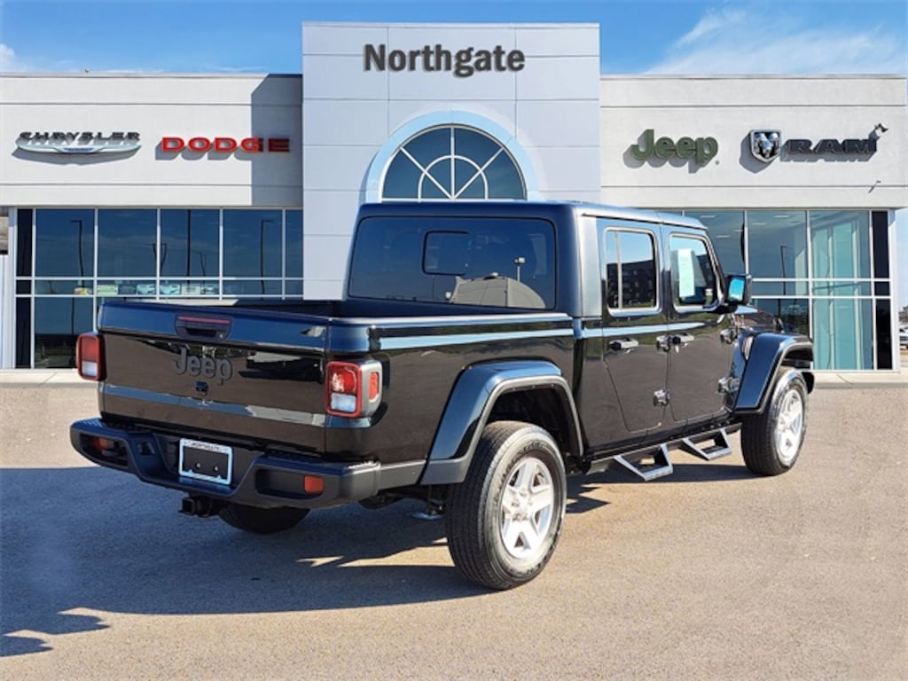 Used 2023 Jeep Gladiator Sport S 4x4 Truck