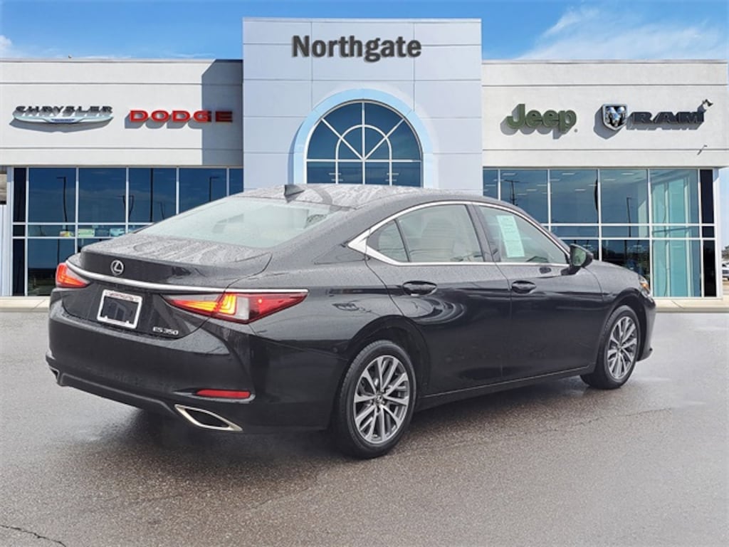 Used 2022 Lexus ES Sedan