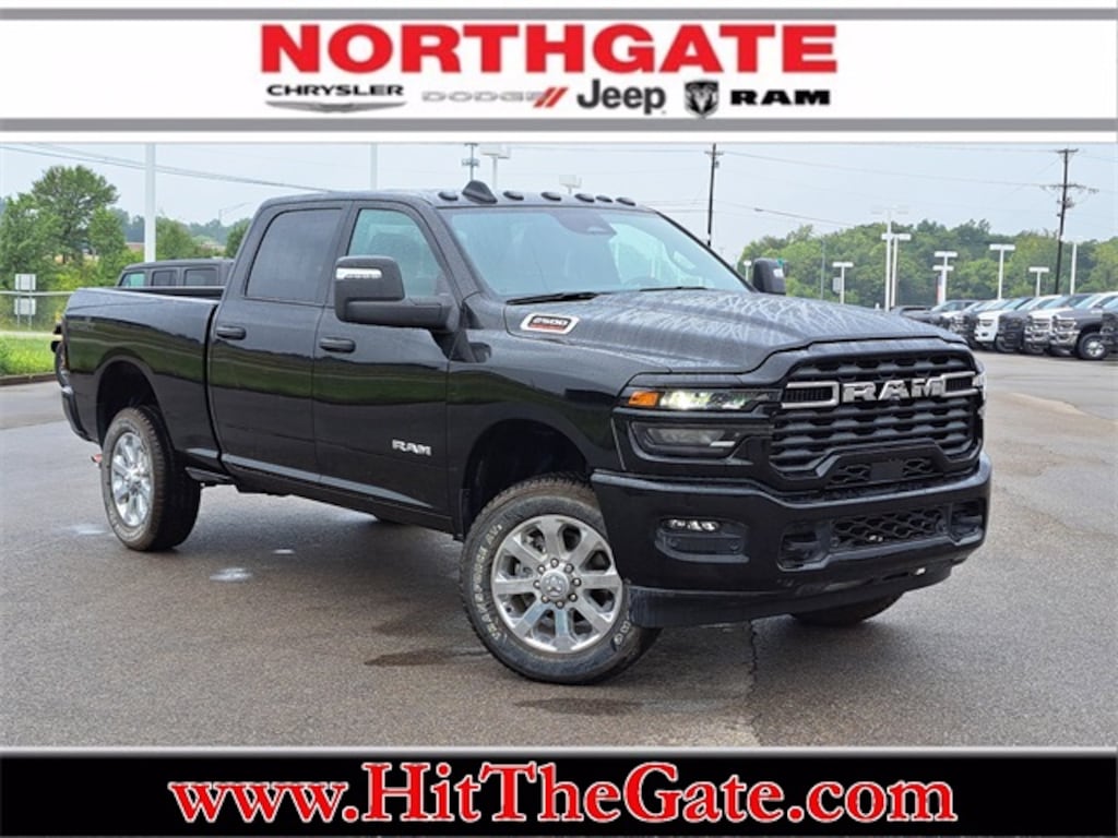 New 2026 Ram 2500 BIG HORN CREW CAB 4X4 6'4 BOX Pickup