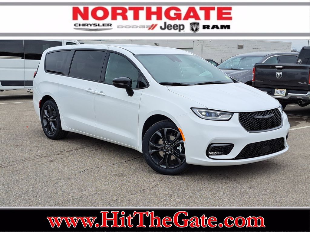 2026 Chrysler Pacifica