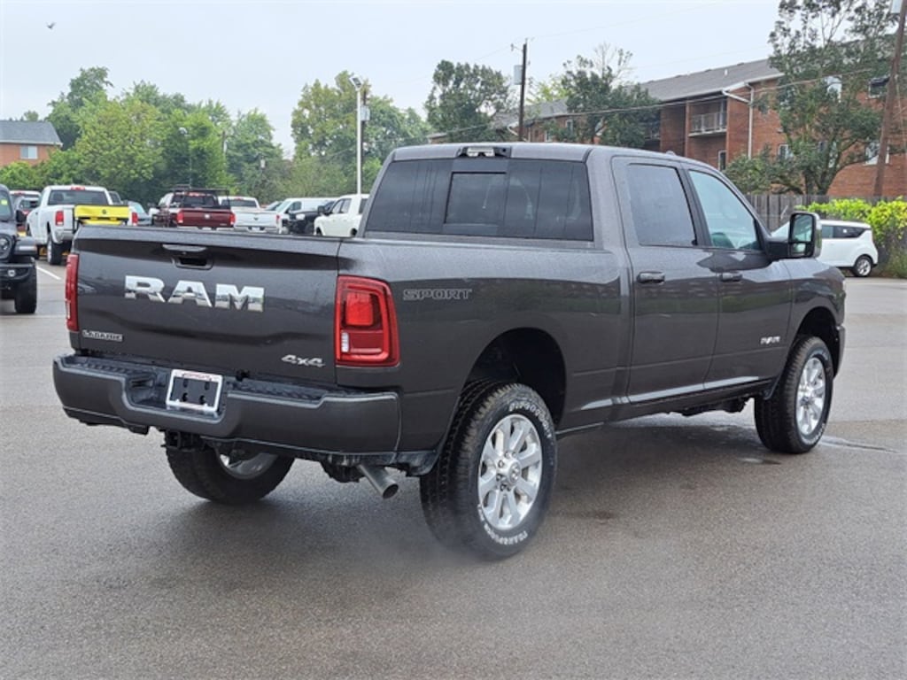 New 2026 Ram 2500 LARAMIE CREW CAB 4X4 6'4 BOX Pickup