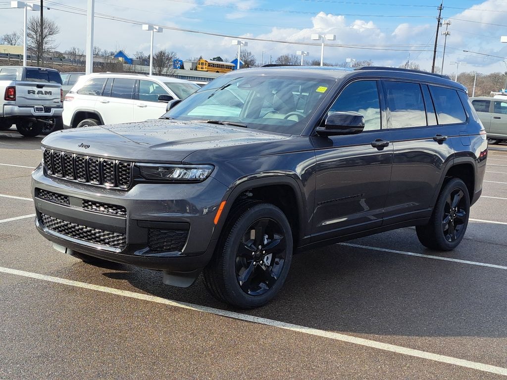 New 2025 Jeep Grand Cherokee L L ALTITUDE X 4X4 Sport Utility