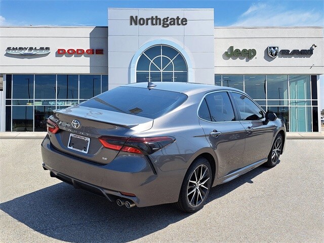 2023 Toyota Camry SE photo 4