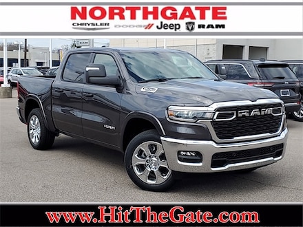 2025 Ram 1500 BIG HORN CREW CAB 4X4 5'7 BOX Pickup