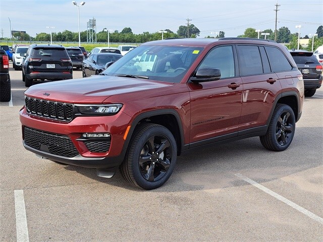 2025 Jeep Grand Cherokee Limited photo 2