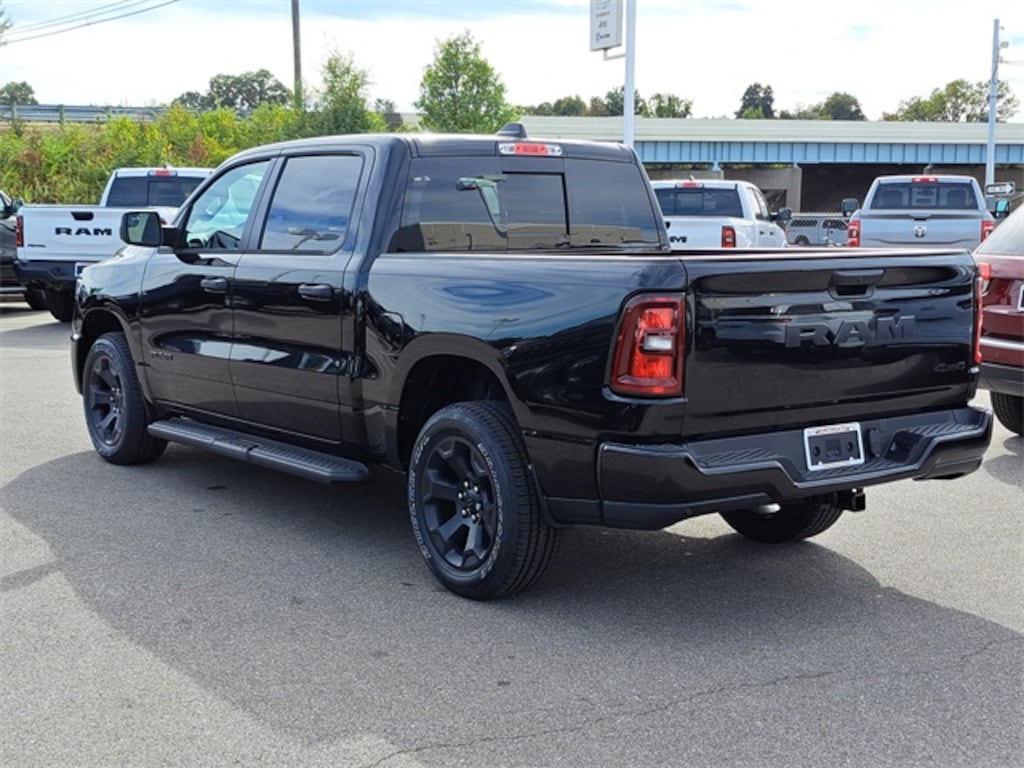New 2025 Ram 1500 Tradesman Crew Cab 4x4 5'7 Box Pickup
