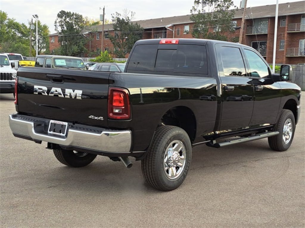 New 2026 Ram 2500 TRADESMAN CREW CAB 4X4 6'4 BOX Pickup