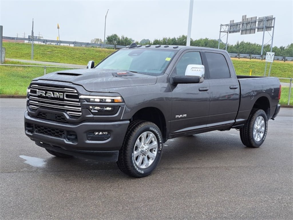 New 2026 Ram 2500 LARAMIE CREW CAB 4X4 6'4 BOX Pickup