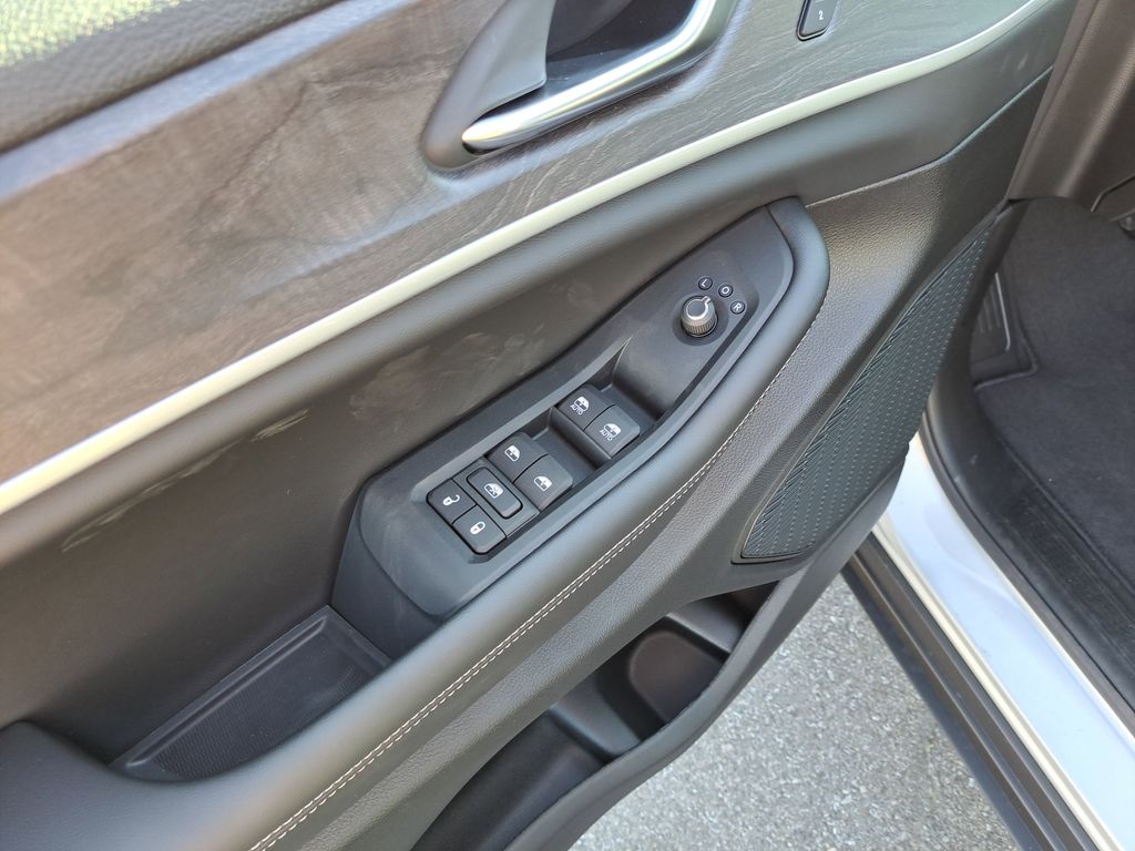 2025 Jeep Grand Cherokee Limited - Photo 21