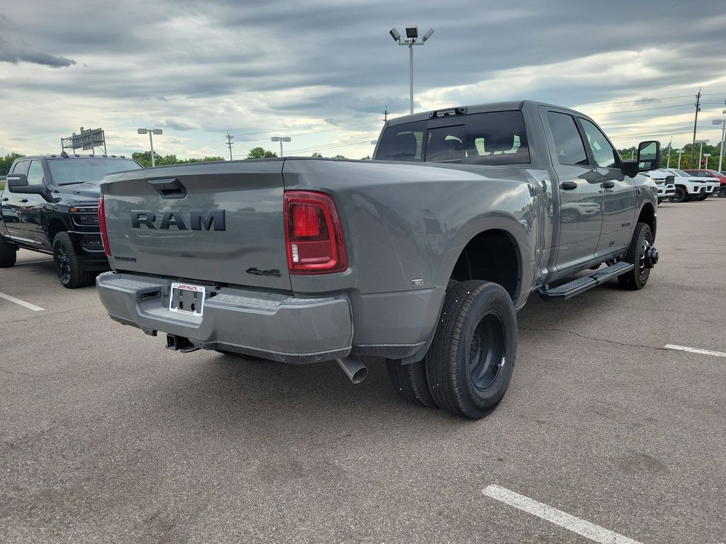 New 2026 Ram 3500 Big Horn 4x4 Crew Cab 8' Box Pickup