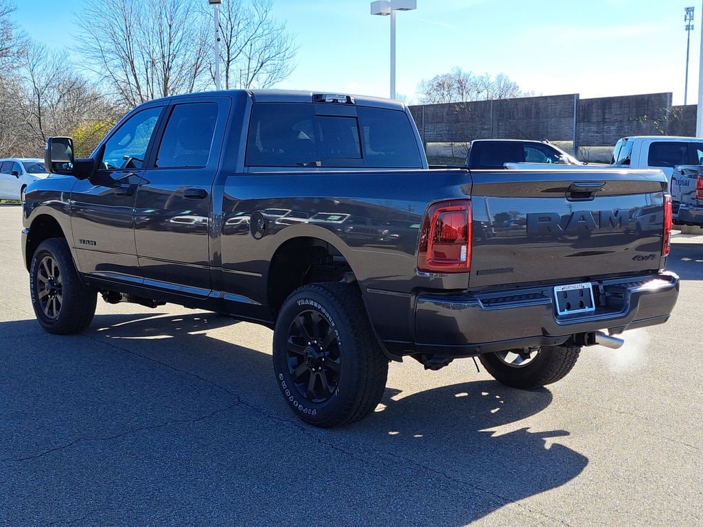 New 2026 Ram 2500 BIG HORN CREW CAB 4X4 6'4 BOX Pickup