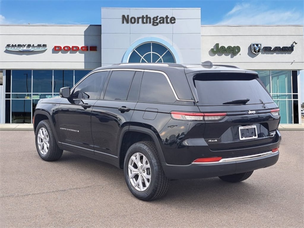 Used 2022 Jeep Grand Cherokee Limited 4x4 SUV