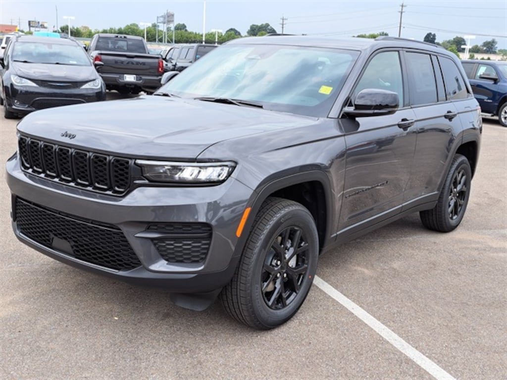 New 2025 Jeep Grand Cherokee ALTITUDE X 4X4 Sport Utility
