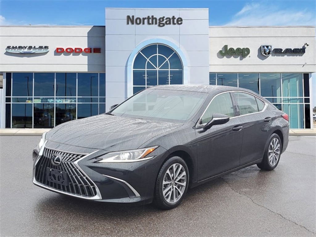 Used 2022 Lexus ES Sedan