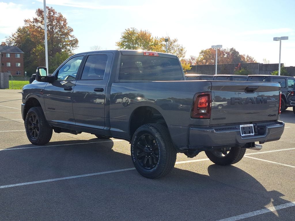 New 2026 Ram 2500 BIG HORN CREW CAB 4X4 6'4 BOX Pickup