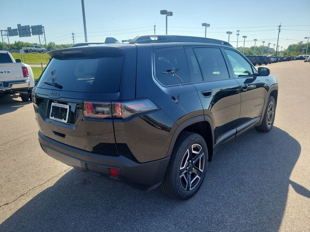 New 2026 Jeep Cherokee Laredo 4x4 Sport Utility
