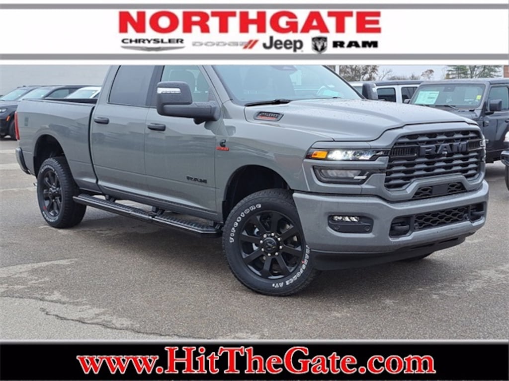 New 2026 Ram 2500 BIG HORN CREW CAB 4X4 6'4 BOX Pickup