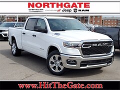 2025 Ram 1500 Big Horn 4x4 Crew Cab 6'4