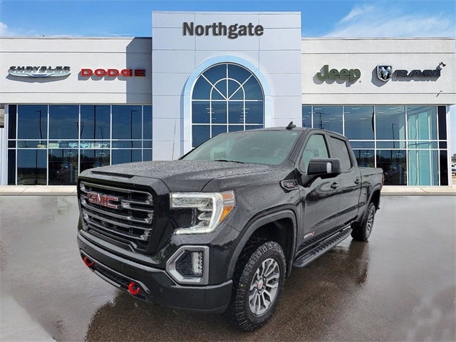 Used 2021 GMC Sierra 1500 AT4 with VIN 3GTU9EET8MG117270 for sale in Cincinnati, OH