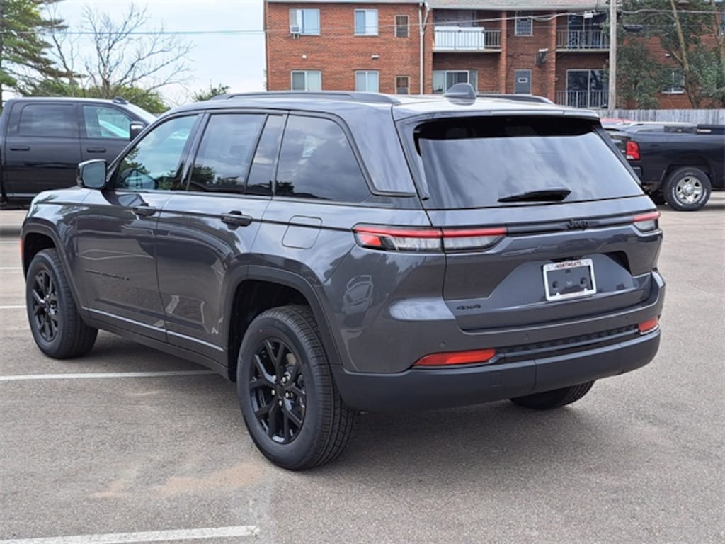 New 2025 Jeep Grand Cherokee ALTITUDE X 4X4 Sport Utility