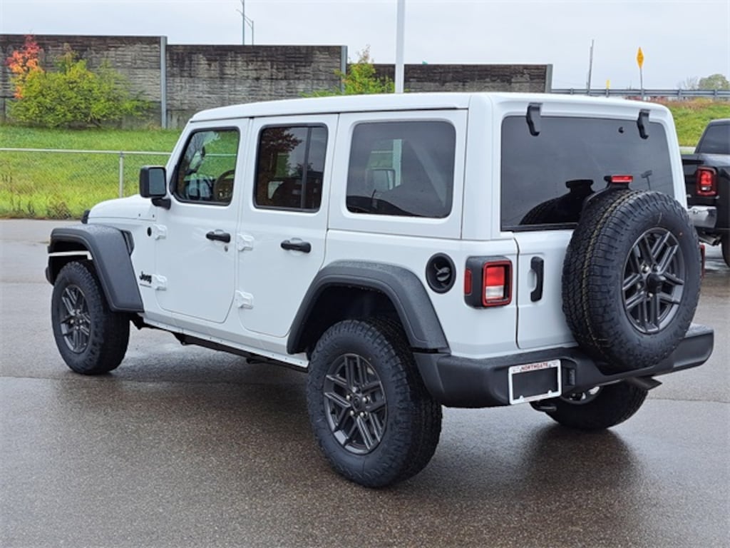 New 2026 Jeep Wrangler 4-DOOR SPORT S Sport Utility