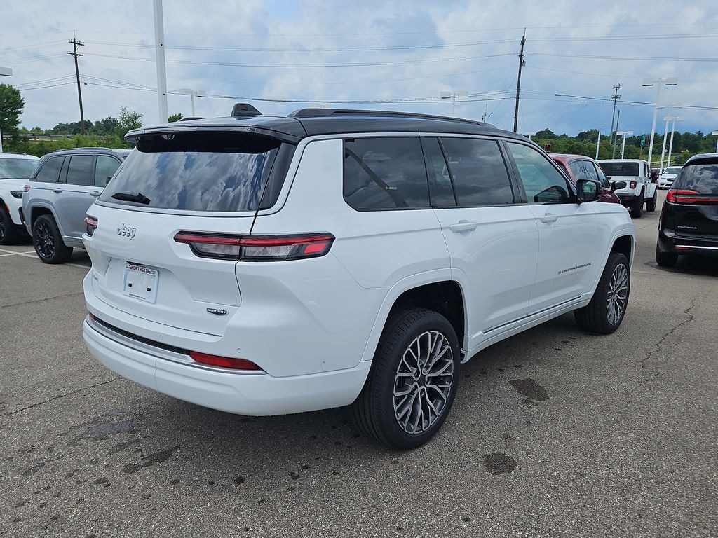 New 2026 Jeep Grand Cherokee L Summit 4x4 Sport Utility