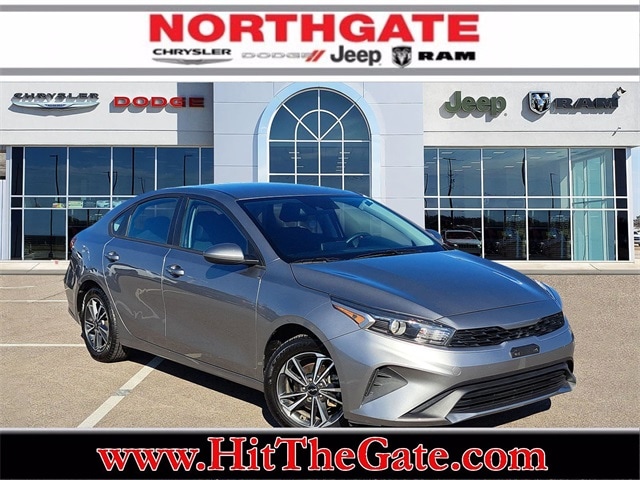 2023 Kia Forte LXS IVT