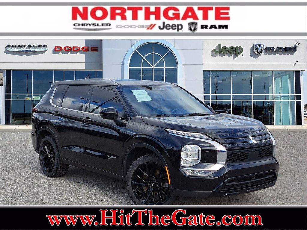 2024 Mitsubishi Outlander SE Black Edition