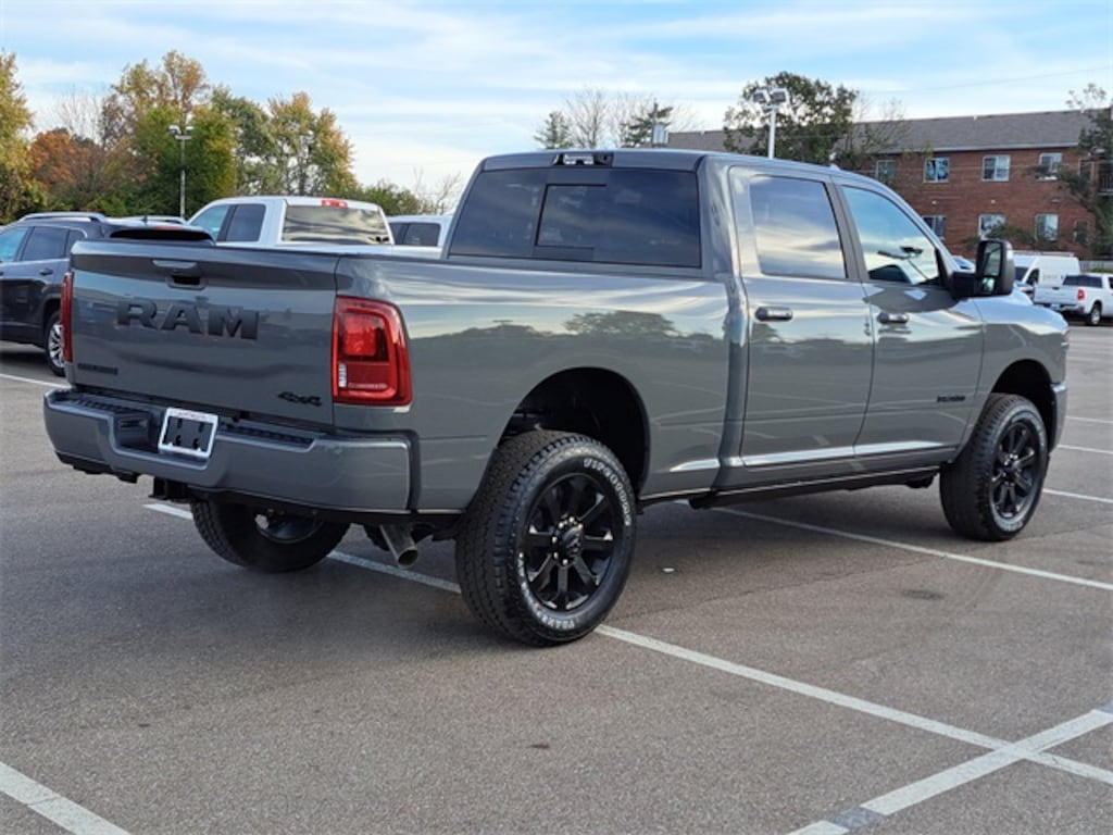 New 2026 Ram 2500 LARAMIE CREW CAB 4X4 6'4 BOX Pickup