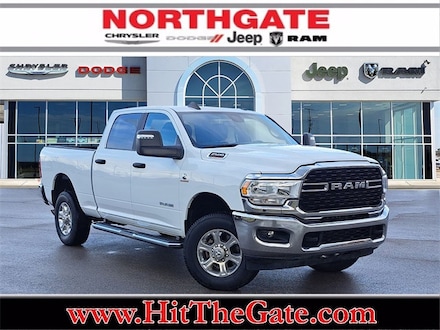 2024 Ram 2500 Big Horn Crew Cab 4x4 64 Box Truck