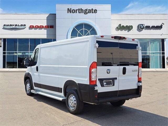 2023 Ram ProMaster 2500 Cargo Van photo 3