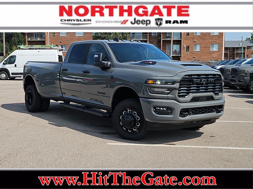 2027 Ram 3500 Big Horn 4x4 Crew Cab 8' Box