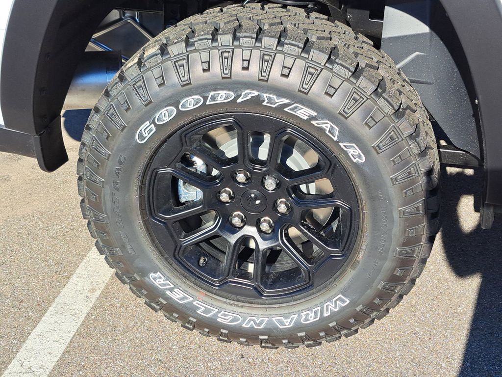 2026 RAM 1500 Rebel - Photo 6