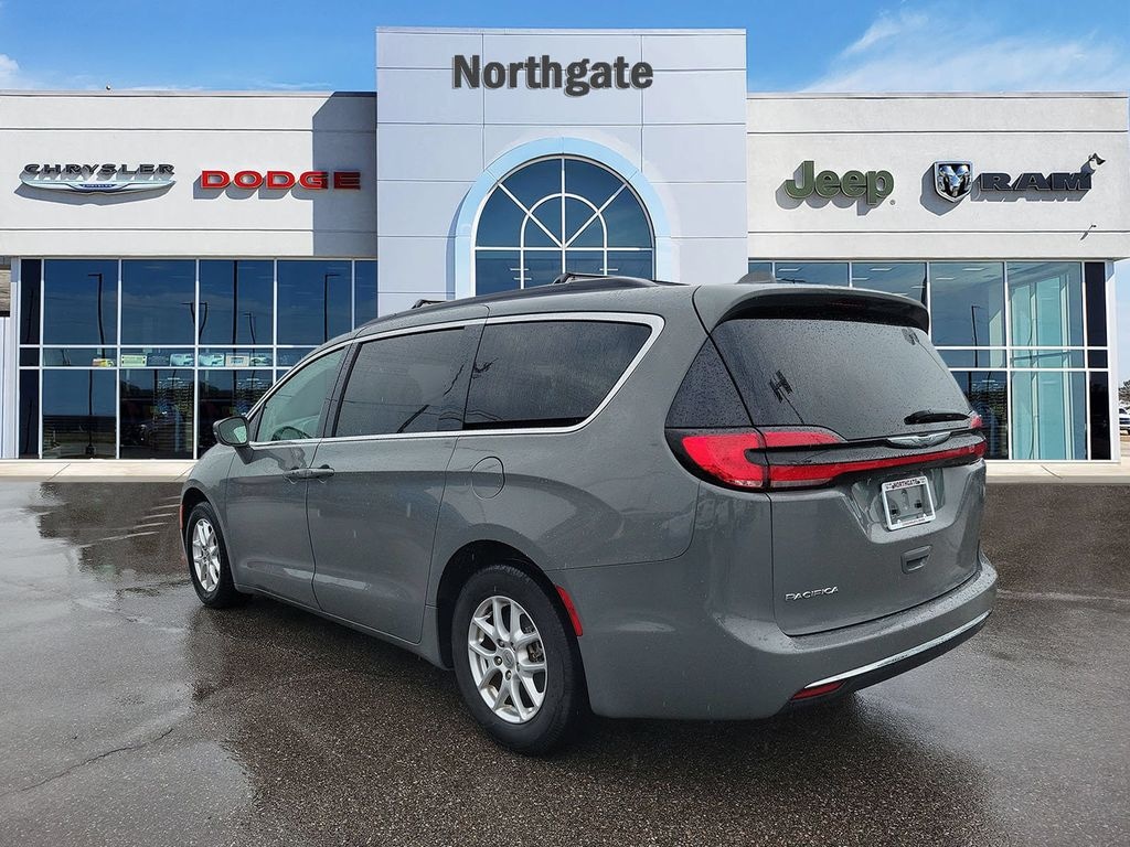 Used 2022 Chrysler Pacifica Touring L Minivan/Van