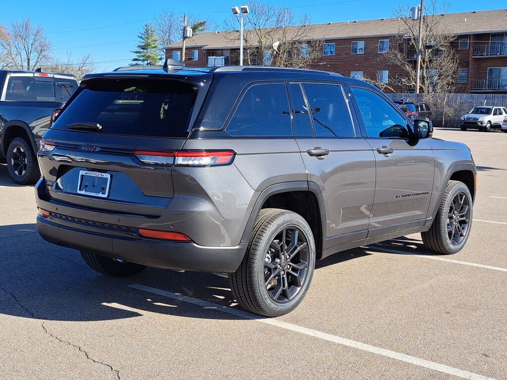 New 2025 Jeep Grand Cherokee LIMITED 4X4 Sport Utility