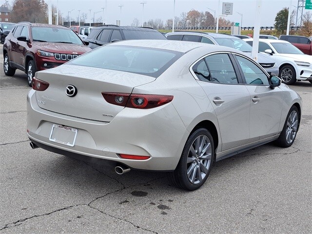 2025 Mazda Mazda3 2.5 Preferred Sedan photo 4