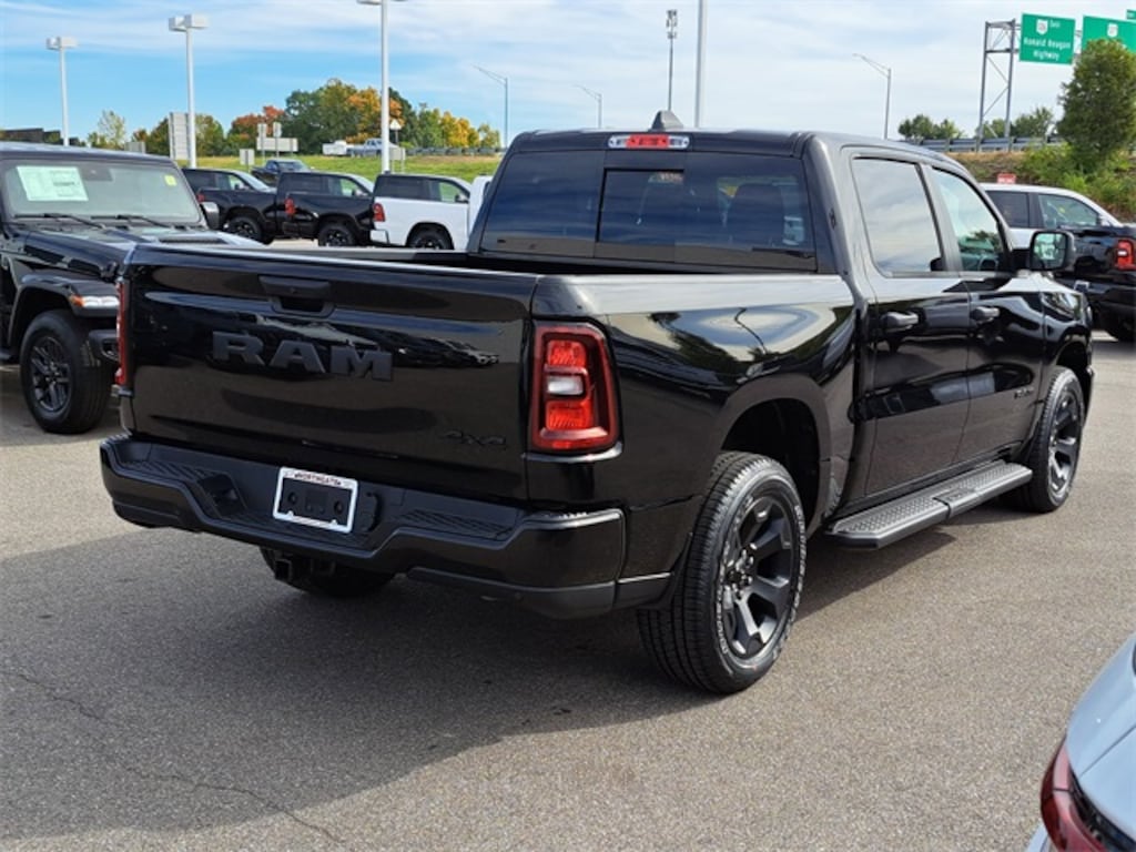 New 2025 Ram 1500 Tradesman Crew Cab 4x4 5'7 Box Pickup