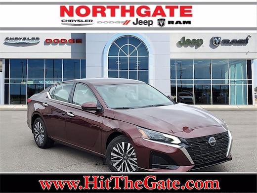 2023 Nissan altima
