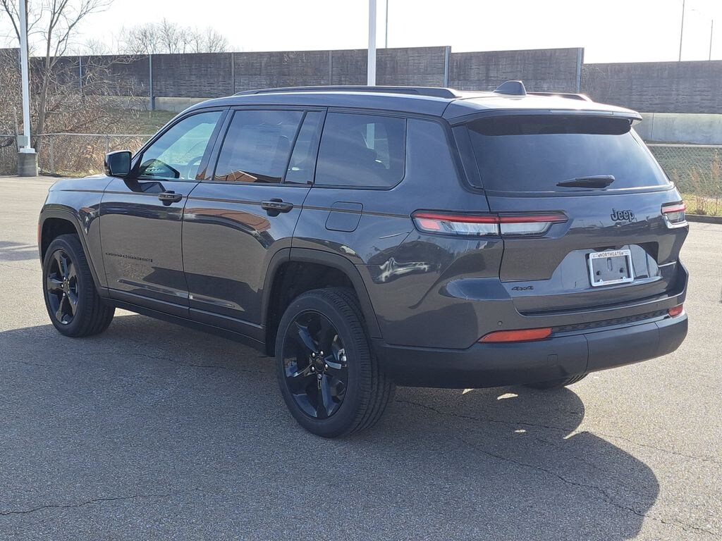 New 2025 Jeep Grand Cherokee L L ALTITUDE X 4X4 Sport Utility