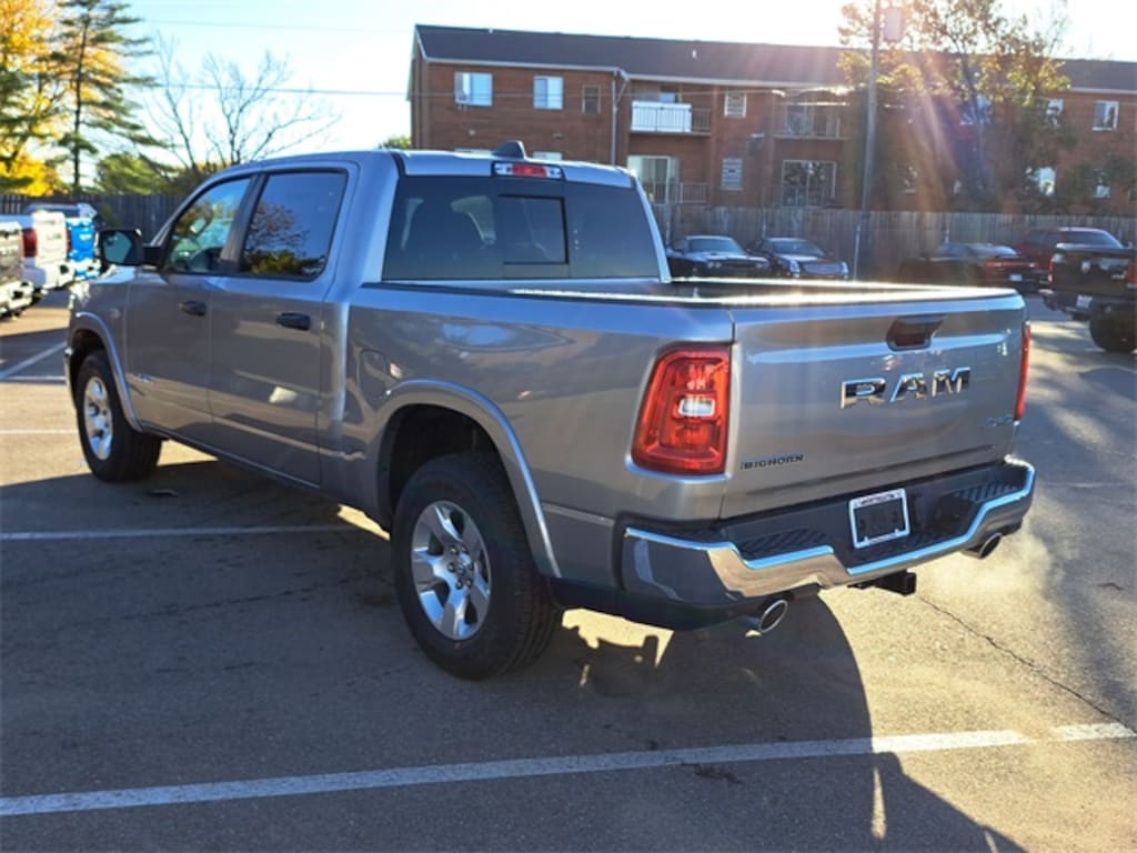 New 2026 Ram 1500 BIG HORN CREW CAB 4X4 5'7 BOX Pickup
