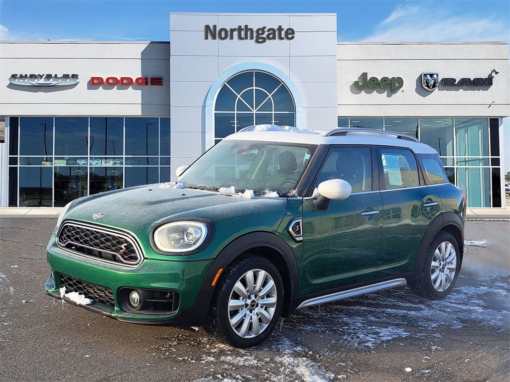 Used 2020 MINI Countryman S with VIN WMZYX1C0XL3L58824 for sale in Groesbeck, OH