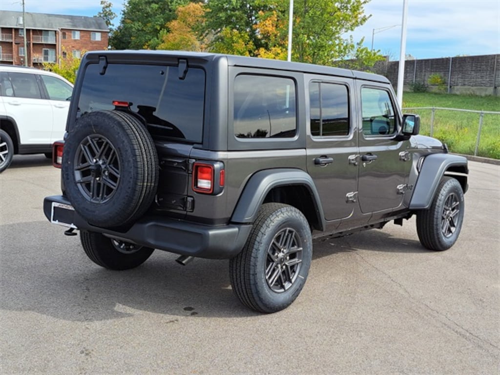 New 2026 Jeep Wrangler 4-DOOR SPORT S Sport Utility