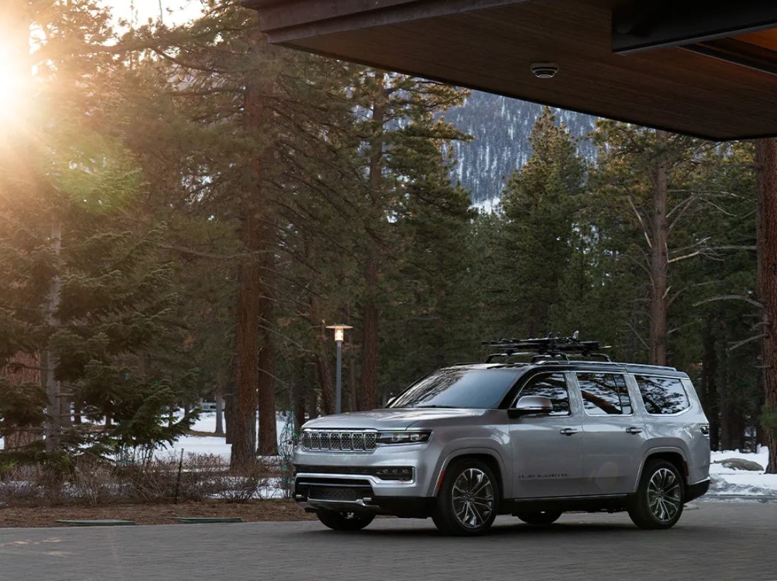 2022 Wagoneer Series III Trim and Features
