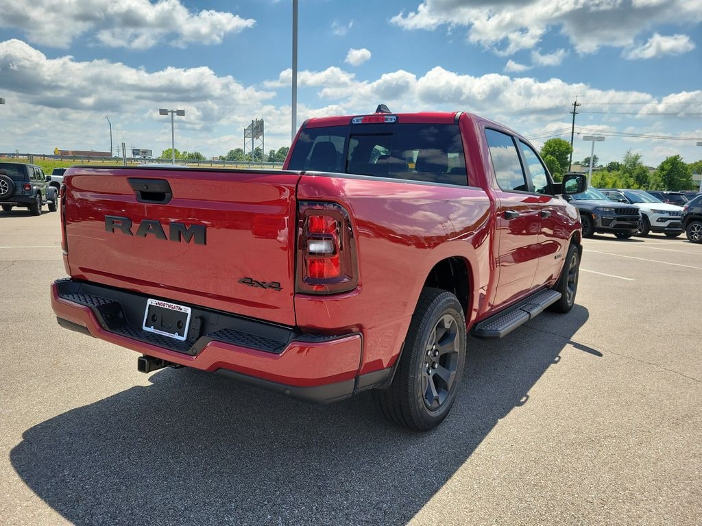 New 2026 Ram 1500 Express 4x4 Crew Cab 5'7" Box Pickup