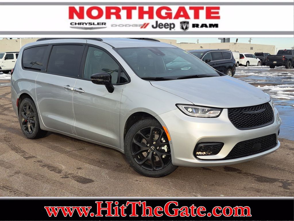 2026 Chrysler Pacifica