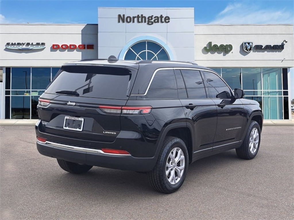 Used 2022 Jeep Grand Cherokee Limited 4x4 SUV